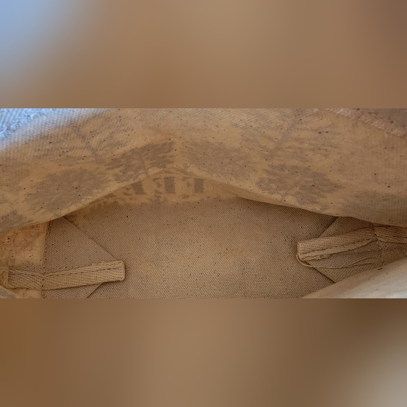 Colorful Tree Pattern Pouch - Picture 4 of 6